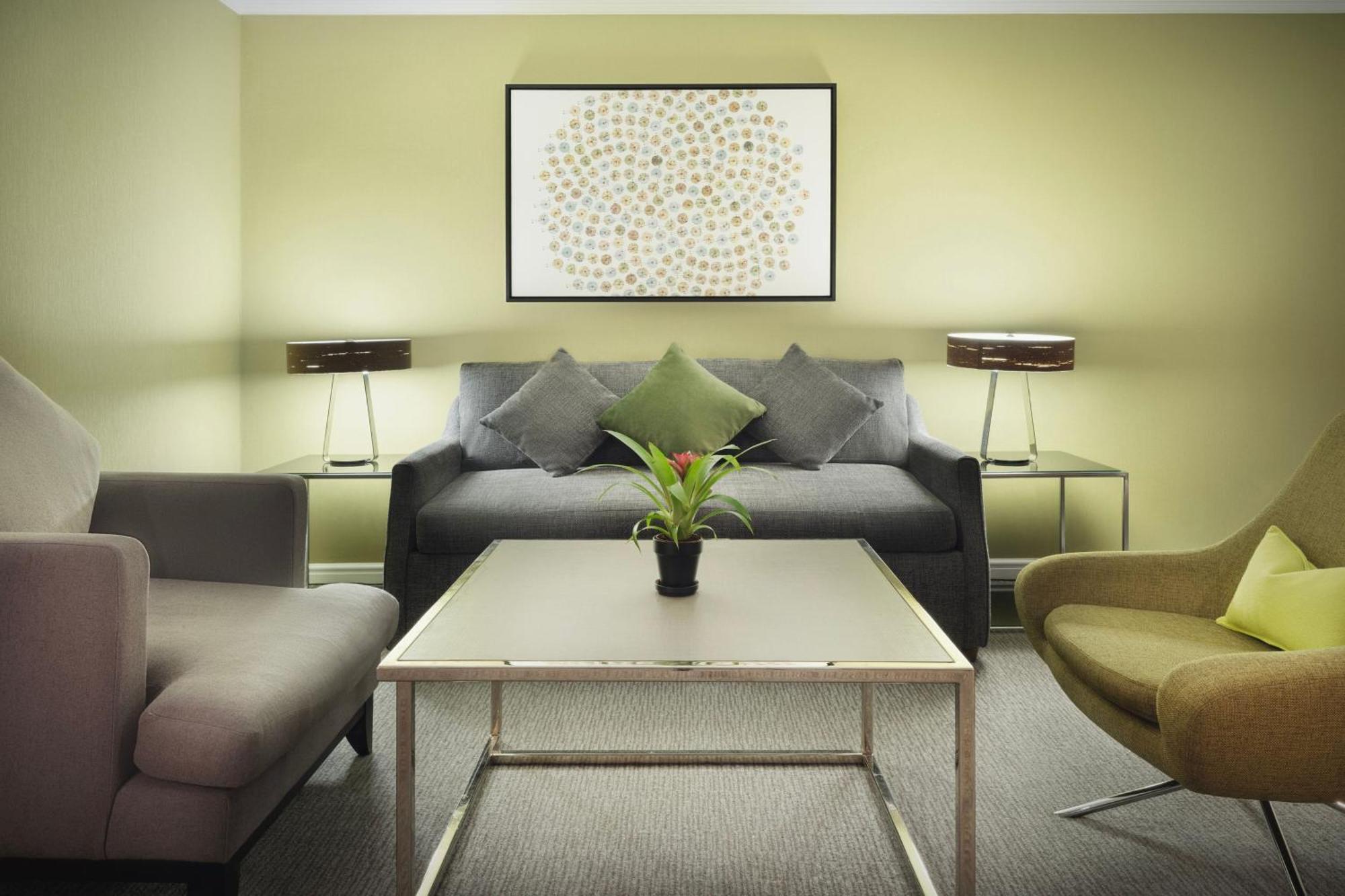 One Bedroom Suite Executive Lounge Access