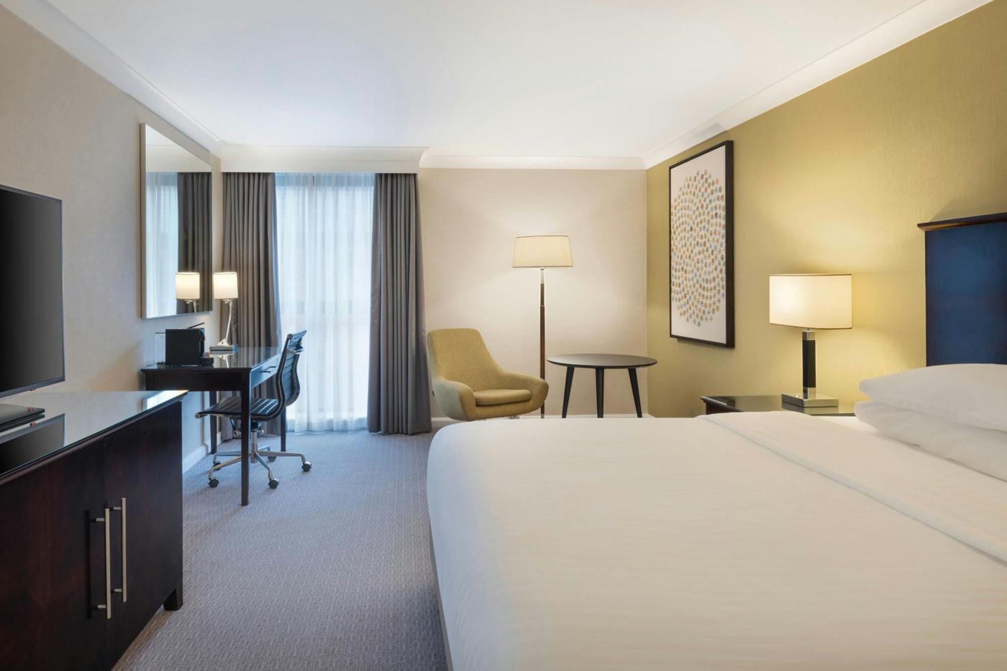 Executive Room Lounge Access