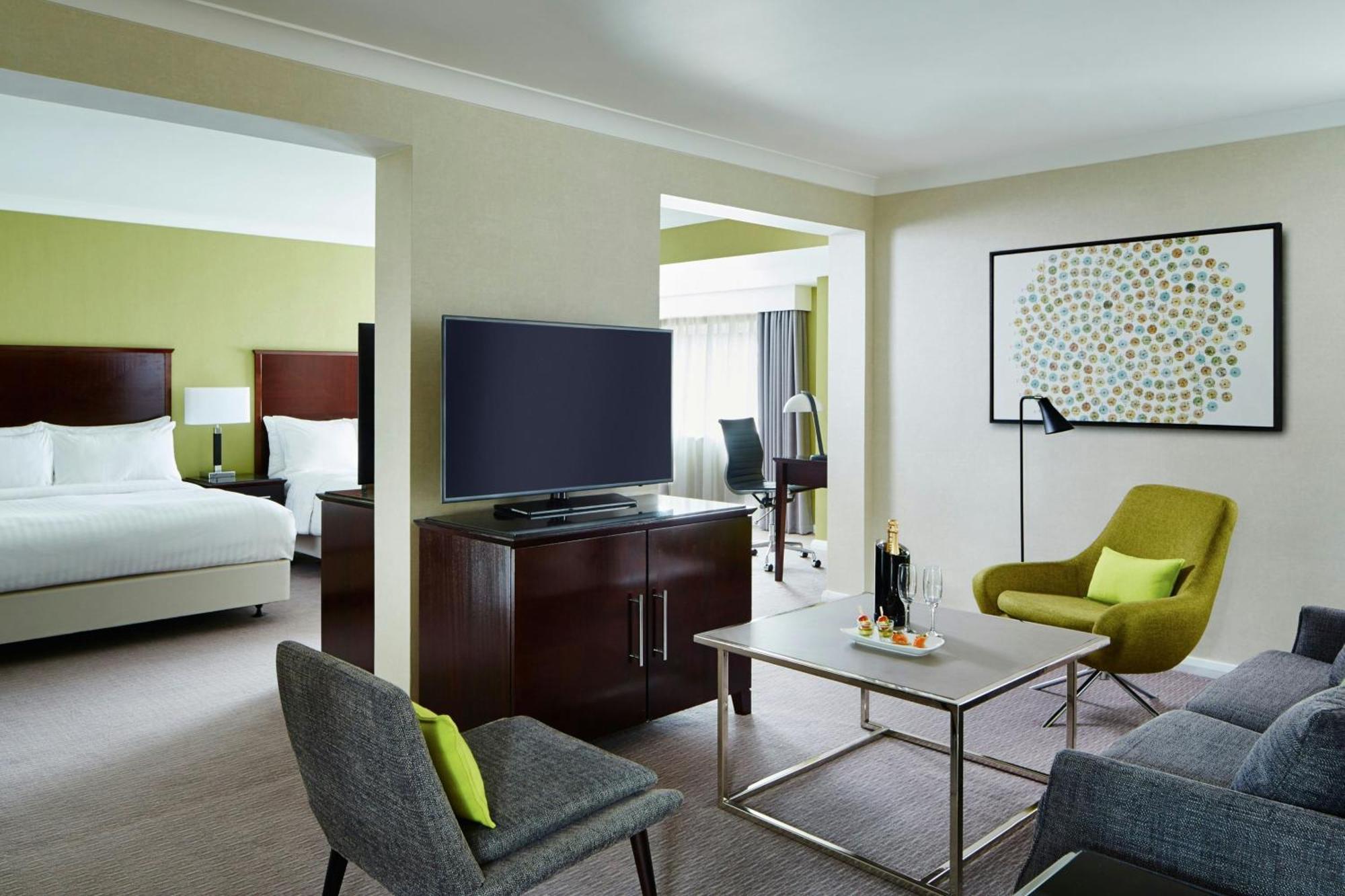 One Bedroom Suite Executive Lounge Access